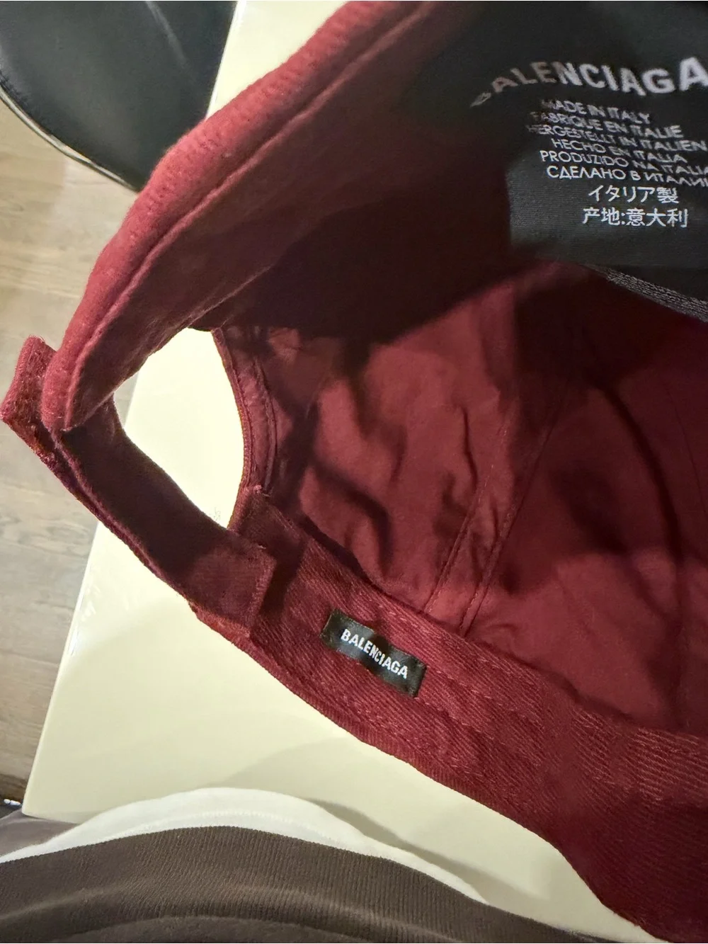 Balenciaga Cap Color Wine